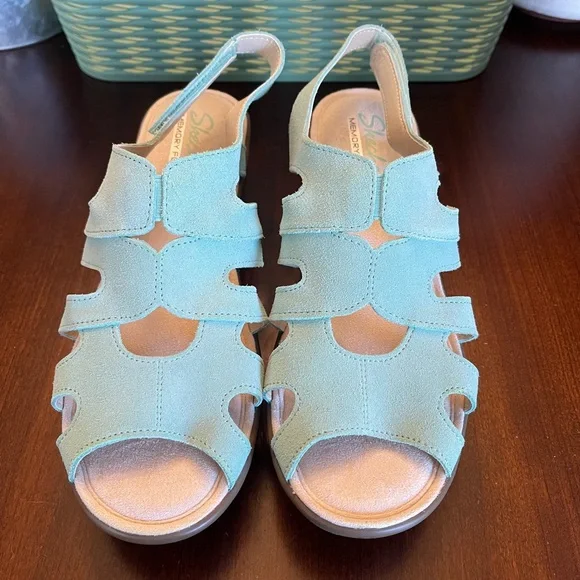 Skechers Women Parallel Stylin Suede
Peep-toe Slingback Wedge Sandals NWOT - Picture 1 of 7